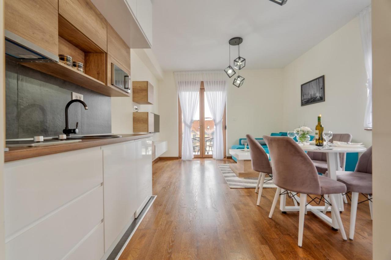 Apartment Oasis *